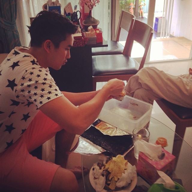 อัพเดท ณเดชน์ ซุปตาร์ลูกอีสานสุดหล่อจากigแม่แก้ว : @keaw_jung หล่อทะเล้น แถมยังติดดินสุดๆ ^..23..^