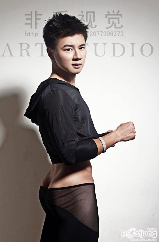 ถอดโชว์เรือนร่าง 380