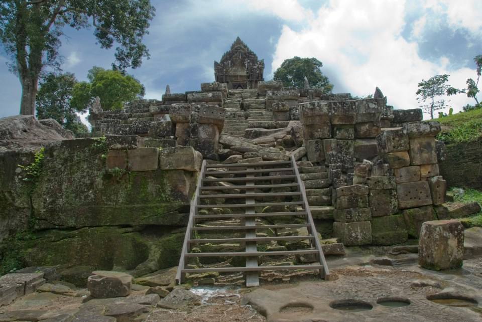 เขาพระวิหาร