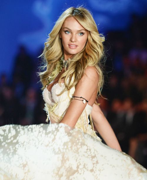 candice swanepoel  on VSFS runway 2013