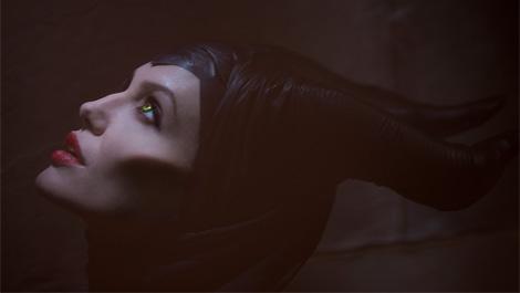เผยตัวอย่างออกมาเรียกน้ำย่อยกันแล้วค่ะ สำหรับภาพยนตร์แนวแฟนตาซีที่ทุกคนต่างรอชมสำหรับ “Maleficent”