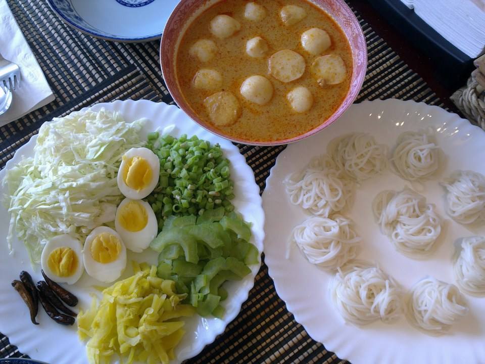 ขนมจีนแสนอร่อย