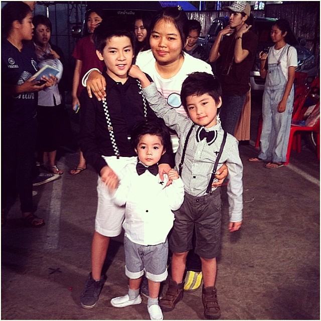 จัดแน่น จัดเต็มแบบจุใจ กับภาพน่ารักๆรวมวันเฉลิมทั้ง 3 รุ่น ยอร์ช แม็ค เมลิค เข้ามาดูกันโลดจ้า!!!
