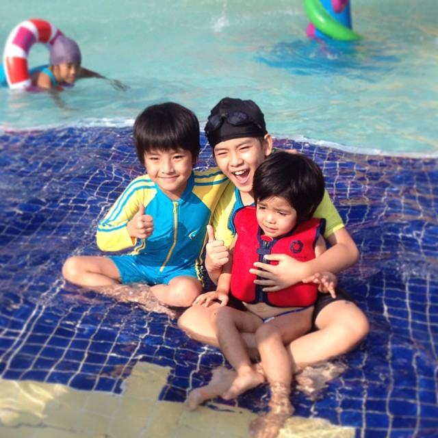 จัดแน่น จัดเต็มแบบจุใจ กับภาพน่ารักๆรวมวันเฉลิมทั้ง 3 รุ่น ยอร์ช แม็ค เมลิค เข้ามาดูกันโลดจ้า!!!