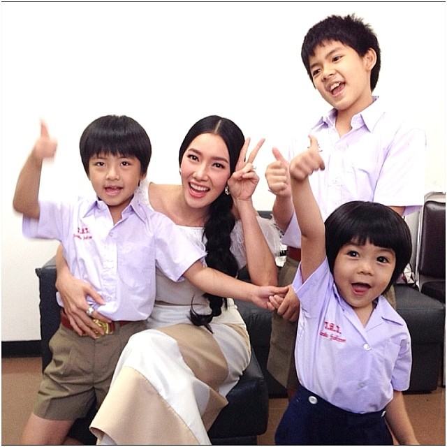 จัดแน่น จัดเต็มแบบจุใจ กับภาพน่ารักๆรวมวันเฉลิมทั้ง 3 รุ่น ยอร์ช แม็ค เมลิค เข้ามาดูกันโลดจ้า!!!