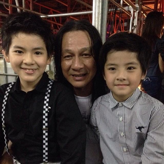 จัดแน่น จัดเต็มแบบจุใจ กับภาพน่ารักๆรวมวันเฉลิมทั้ง 3 รุ่น ยอร์ช แม็ค เมลิค เข้ามาดูกันโลดจ้า!!!