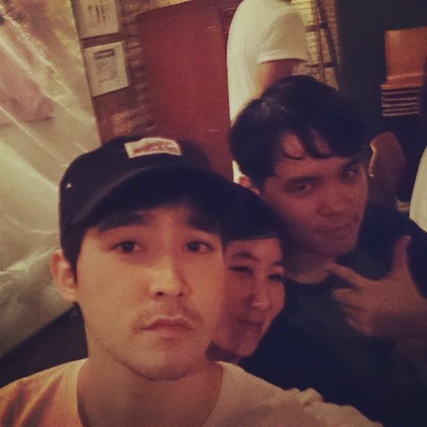 โอม คณิน สแตนลีย์ ผู้รับบทเป็นอภิชาติตอนโต  ลูกของลำยองกับกวงในทองเนื้อเก้า หล่อใสเกาหลีมากเบยยยจ้า