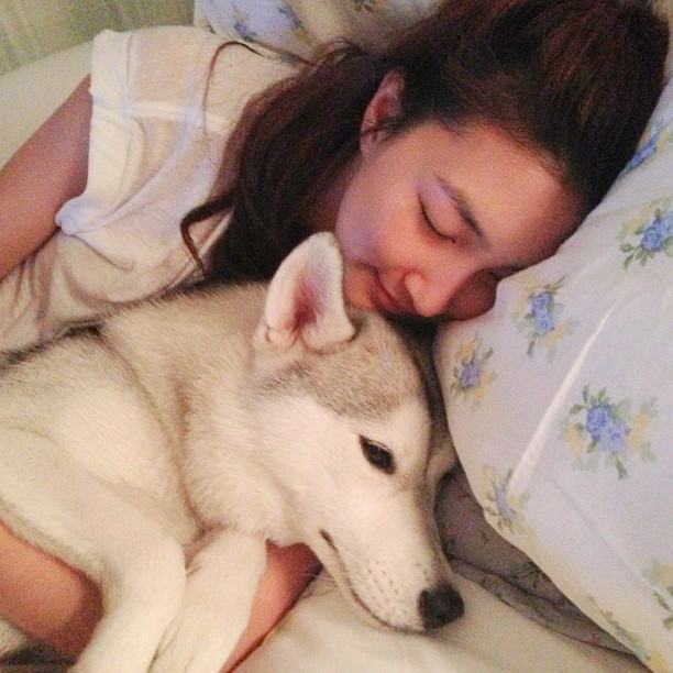 แพนเค้ก เขมนิจ  ในลุคส์ใสๆไม่แต่งหน้า