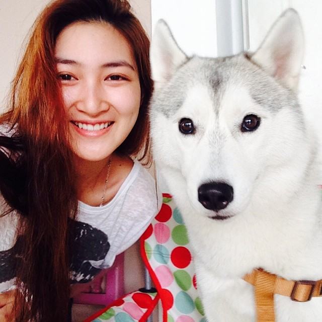 แพนเค้ก เขมนิจ  ในลุคส์ใสๆไม่แต่งหน้า