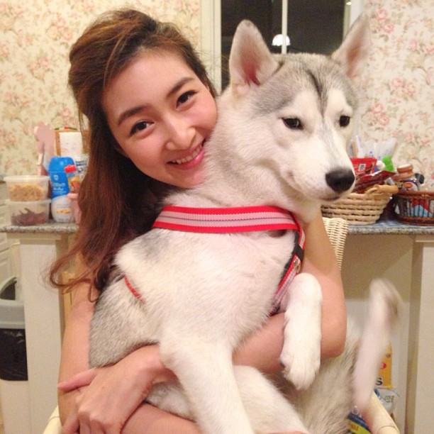 แพนเค้ก เขมนิจ  ในลุคส์ใสๆไม่แต่งหน้า