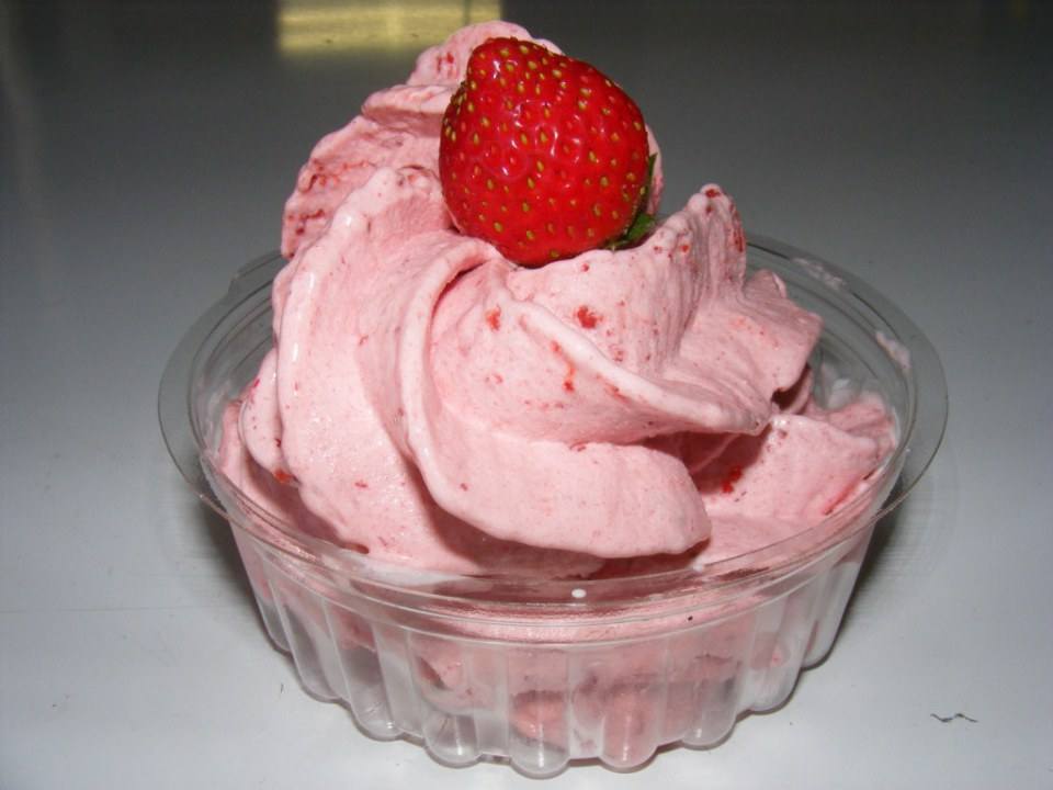 ไอศครีมสตรอเบอรี่แสนหวาน