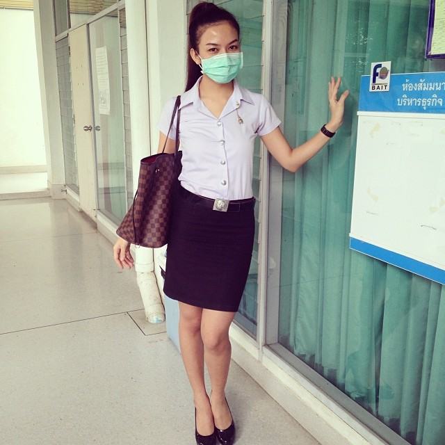 ใสๆ จ๊ะ คันหู ในชุดนักศึกษา