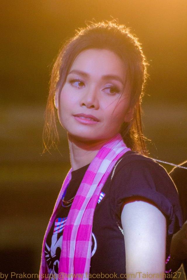 สาวดอกหญ้า "ต่าย อรทัย"