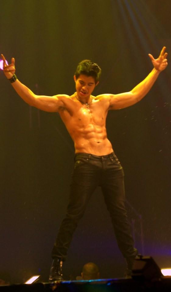 รวมหนุ่มๆ เปลือย (อก) ค่ะ