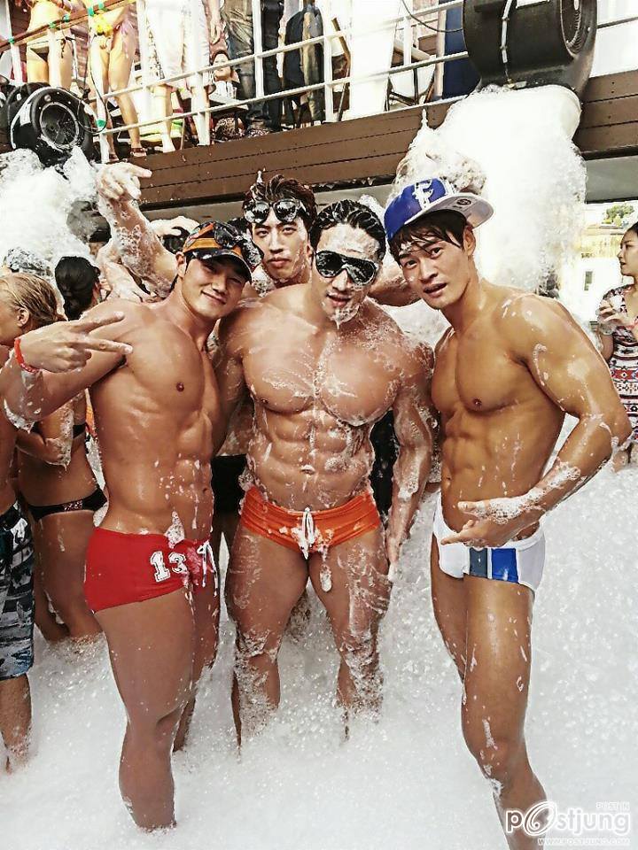 ถอดโชว์เรือนร่าง 392