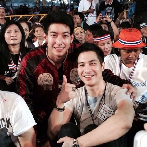 &ldquo;แตงโม&rdquo; งง จู่ๆ &ldquo;แต๊งค์&rdquo; มาขอถ่ายรูปคู่ &ldquo;โตโน่&rdquo; ถามถ่ายไปทำอะไรไม่รู้จักกันเลย