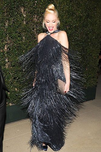 เจ้าแม่แฟชั่นฝรั่งยุโรปGwen stefaniในชุดของ Salvatore Ferragamo