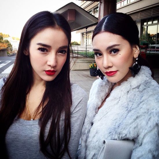 แพท ณปภา กับลุคแซบ ๆ ในบท ไอโกะ จากละคร รอยรักหักเหลี่ยมตะวัน