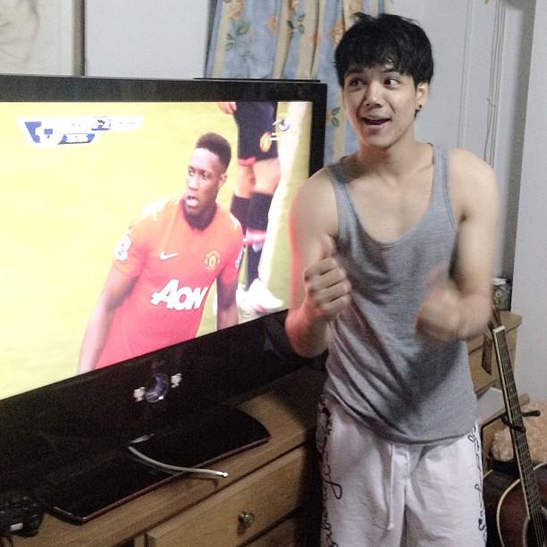 Nikky- เป้าฟู อกแน่น อุต๊ะ