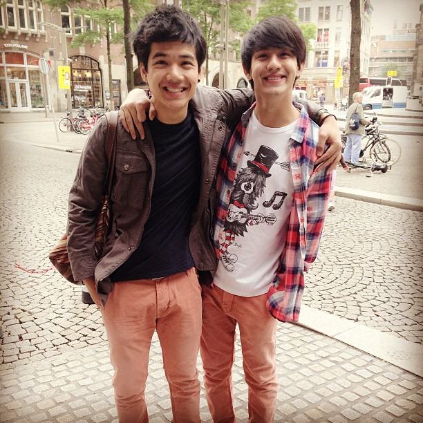 Nikky- เป้าฟู อกแน่น อุต๊ะ