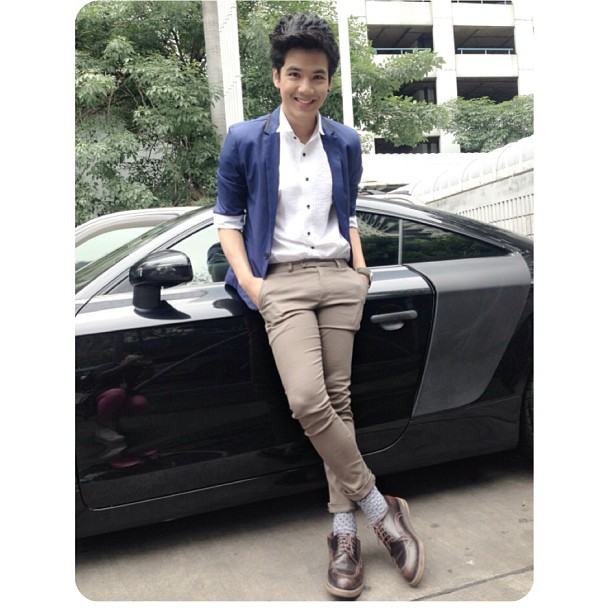 Nikky- เป้าฟู อกแน่น อุต๊ะ