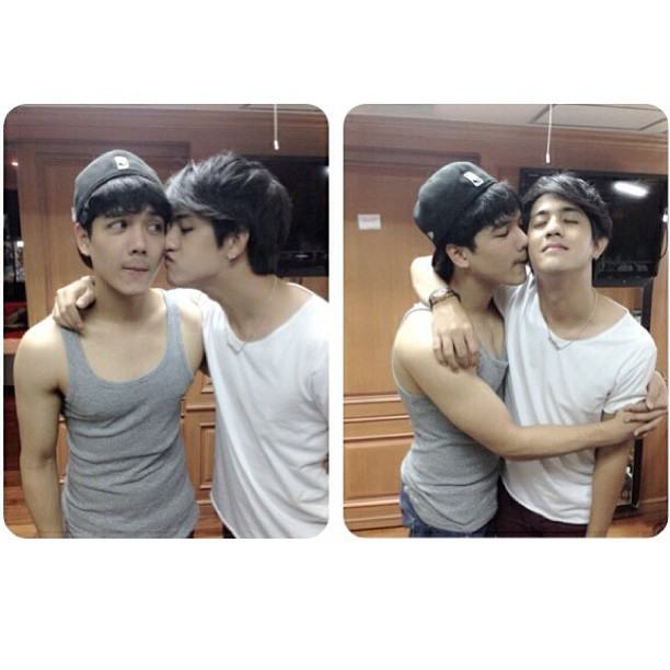 Nikky- เป้าฟู อกแน่น อุต๊ะ