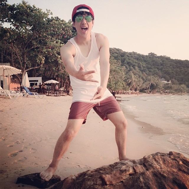 Nikky- เป้าฟู อกแน่น อุต๊ะ