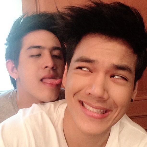 Nikky- เป้าฟู อกแน่น อุต๊ะ