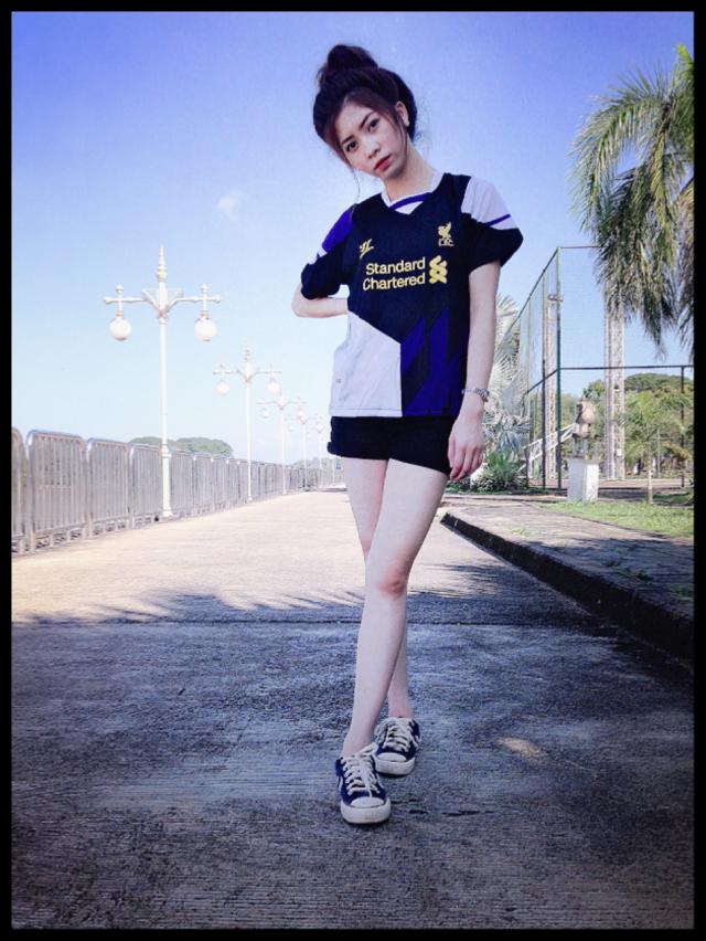 สาวน้อยชุดฟุตบอล