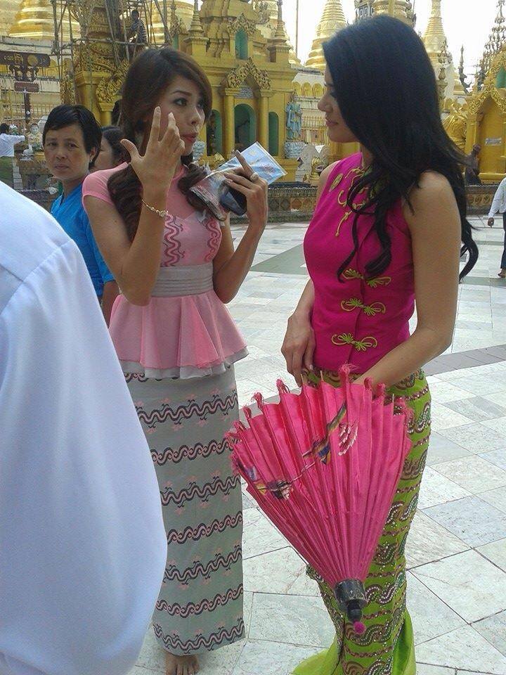 Miss Grand International 2013 and Miss Grand Myanmar 2013 Visit Shwedagon Pagoda in Myanmar