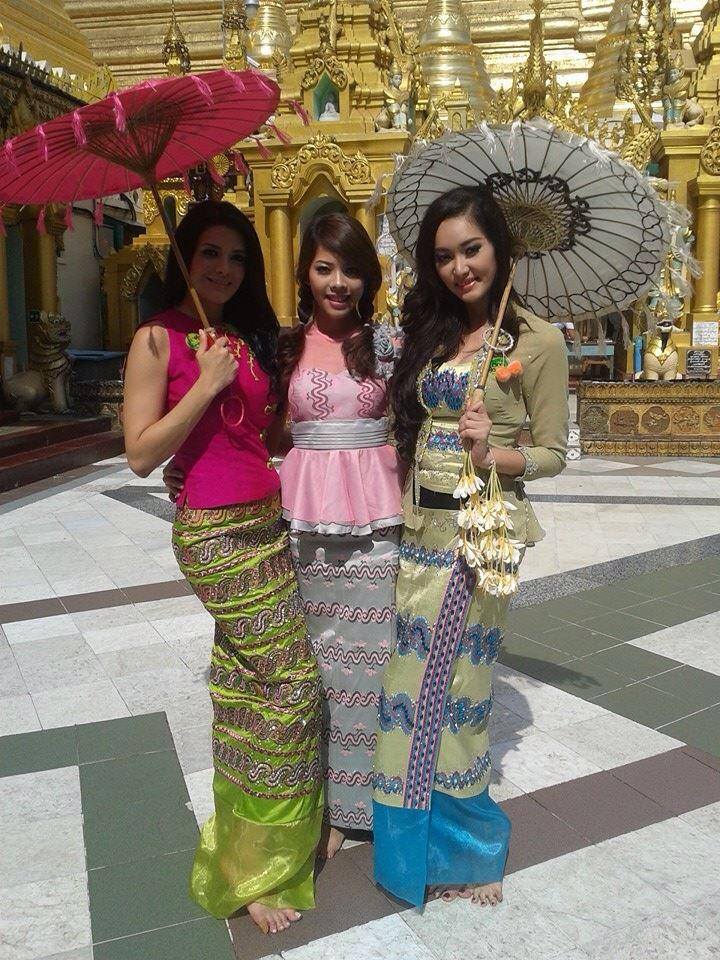Miss Grand International 2013 and Miss Grand Myanmar 2013 Visit Shwedagon Pagoda in Myanmar
