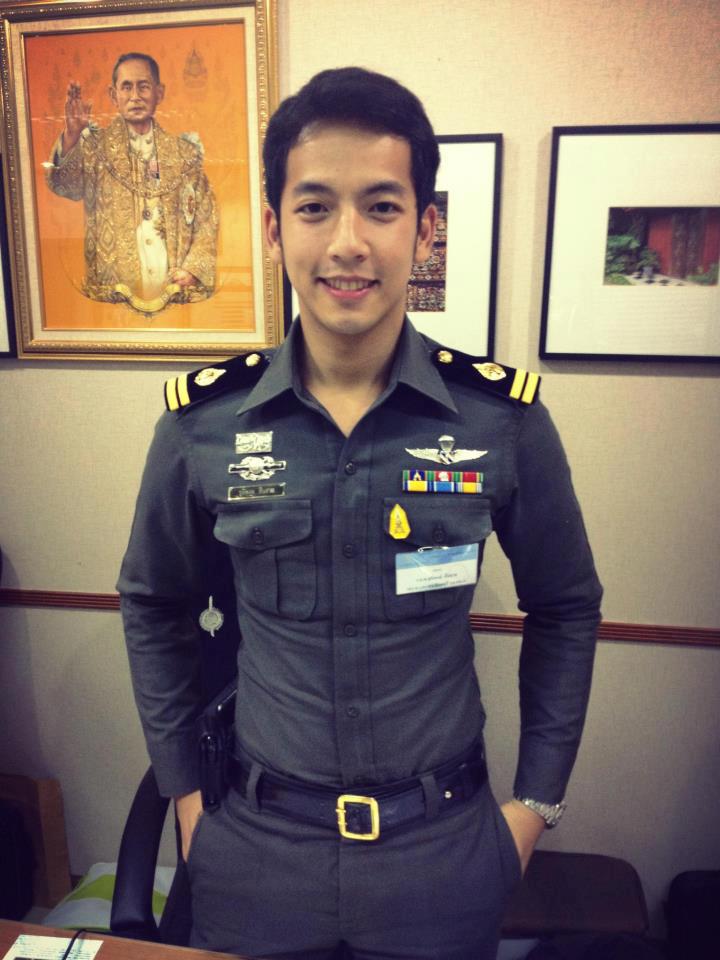 ออกมาแล้ว ตำรวจ ทหาร ยกพลมาสลายม็อบ