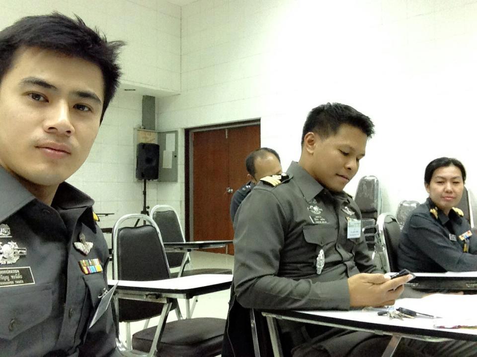 ออกมาแล้ว ตำรวจ ทหาร ยกพลมาสลายม็อบ