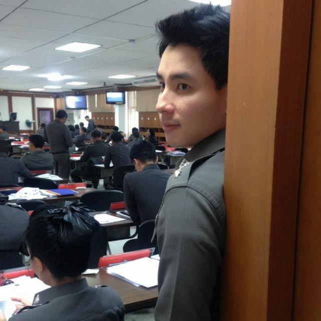 ออกมาแล้ว ตำรวจ ทหาร ยกพลมาสลายม็อบ
