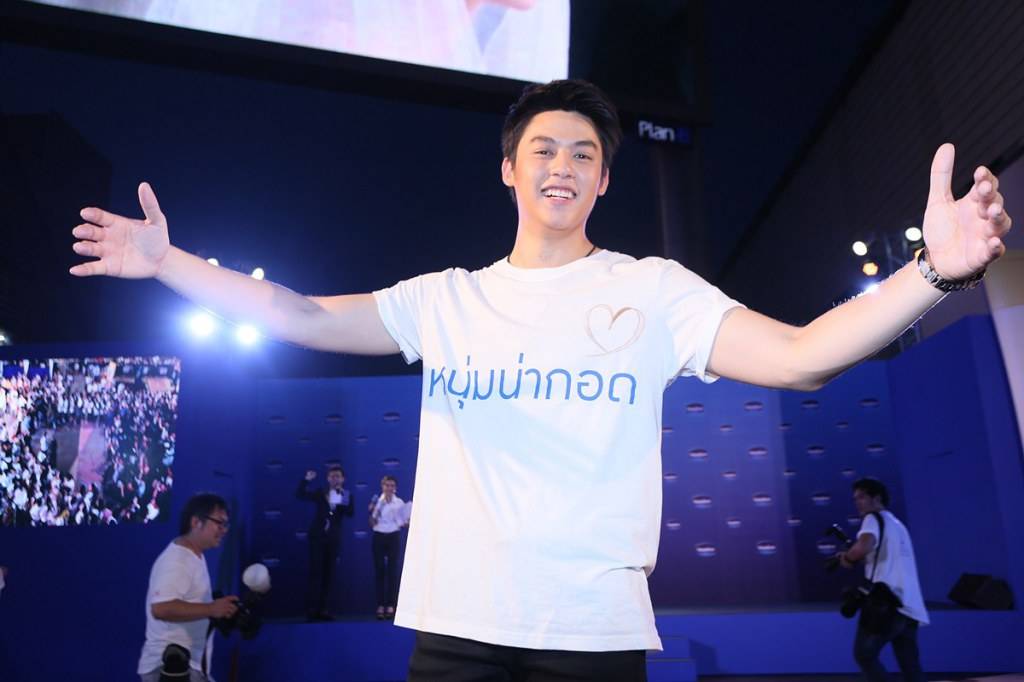 หมากร่วมงาน วาสลีน ฟื้นบำรุง 1,000,000 สัมผัสจากผิวสู่ใจ
