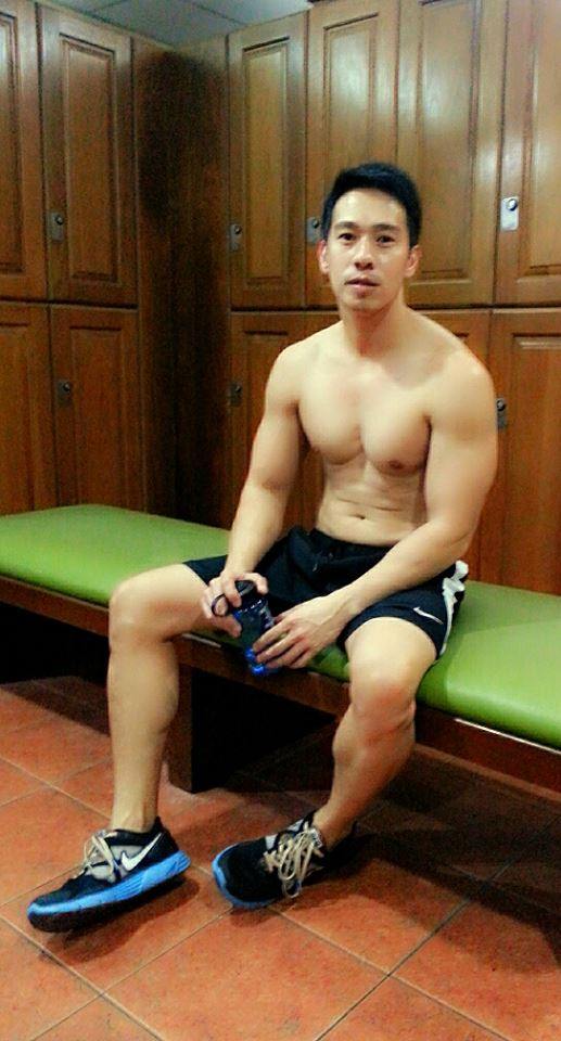 หนุ่มล่ำปินอย