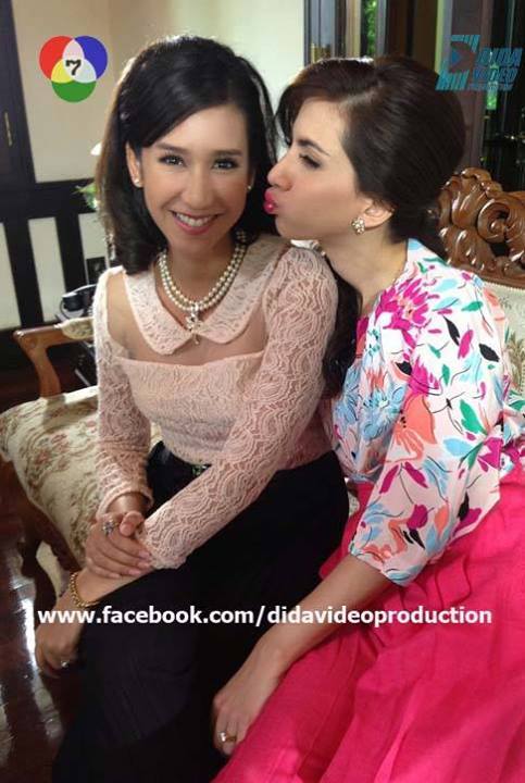 รุ่นใหญ่บรวงสรวง " คือหัตถาครองภิภพ "