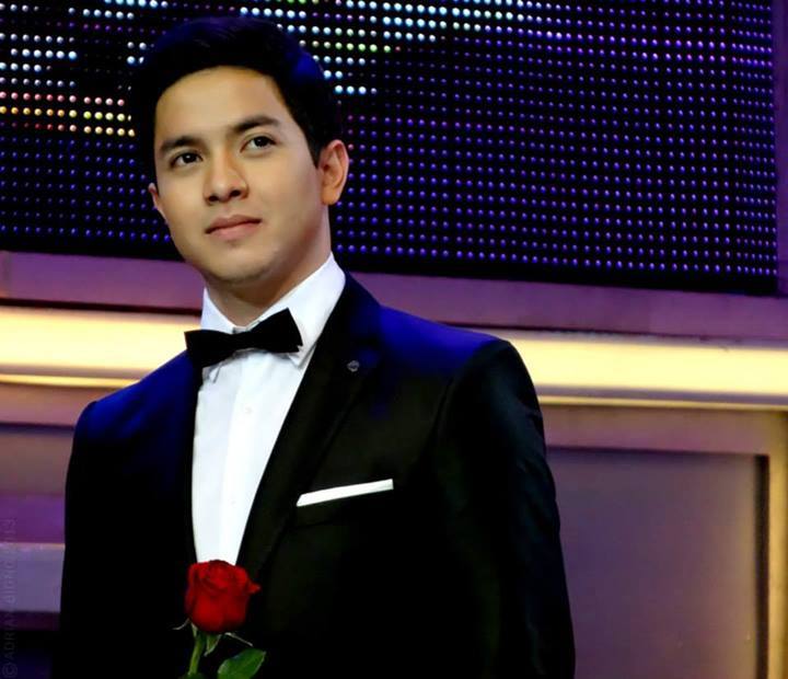 หนุ่มหล่อ Alden Richards (เจมส์จิ2)