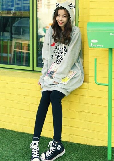 เสื้อกันหนาวมีหู เทรนด์น่ารัก ๆ สำหรับสาวแบ๊วตัวแม่