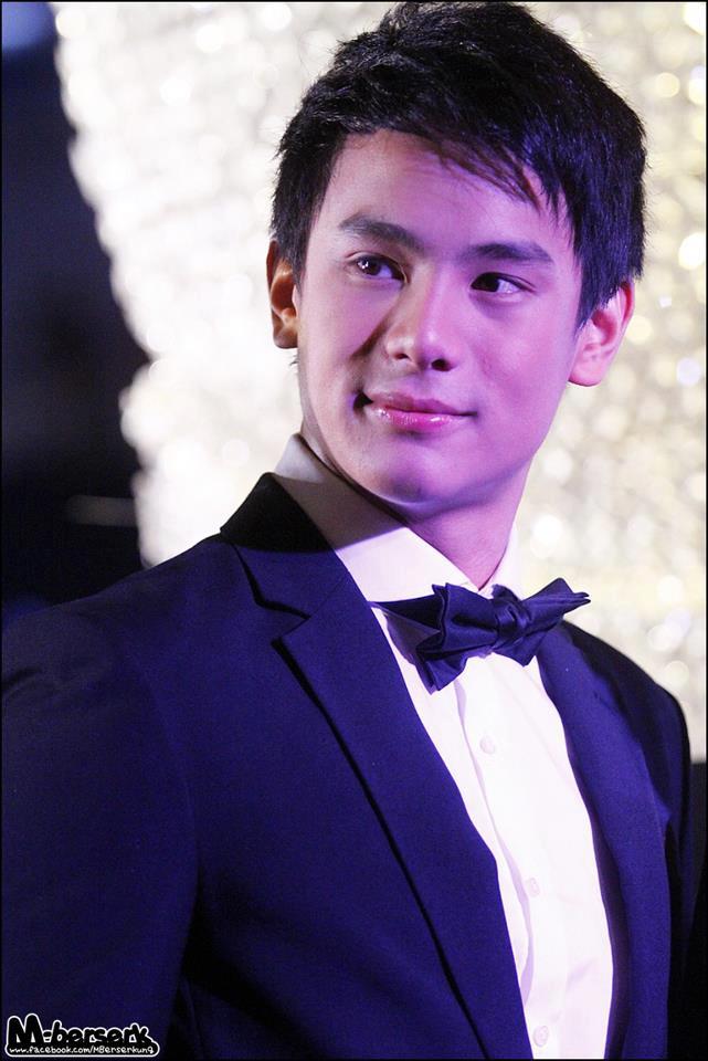 แบงค์ หนุ่มหล่อจาก มาดามดัน