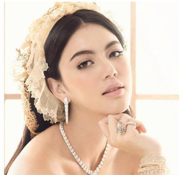 ใบหน้าสวยๆของ ใหม่ ดาวิกา