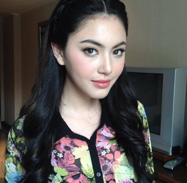 ใบหน้าสวยๆของ ใหม่ ดาวิกา