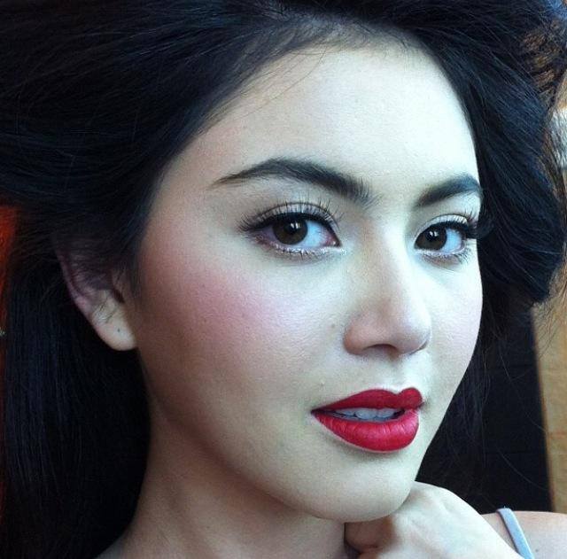 ใบหน้าสวยๆของ ใหม่ ดาวิกา
