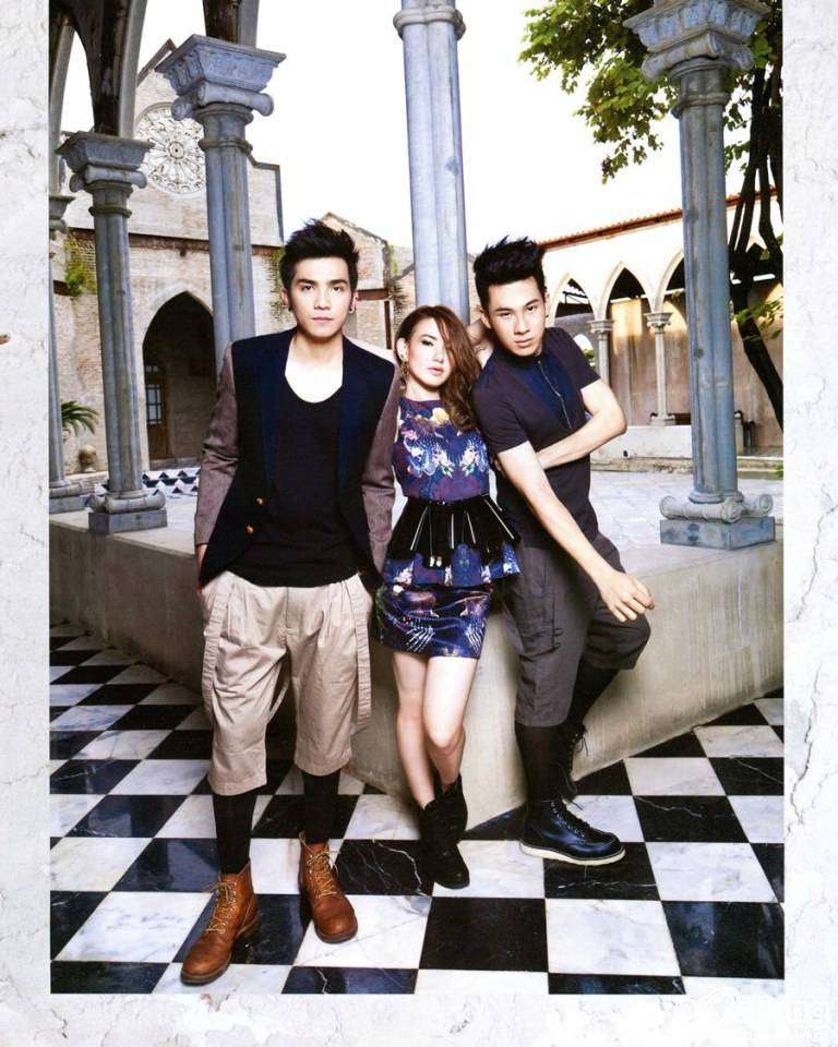 (Ts9) ตั้ม-อ้น-เชอรีน @ KAZZ vol.7 no.89 December 2013