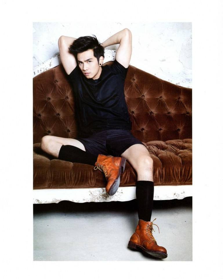 (Ts9) ตั้ม-อ้น-เชอรีน @ KAZZ vol.7 no.89 December 2013
