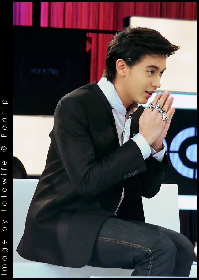 เจมส์ จิรายุ @ รายการ เจาะใจ (12-12-13)