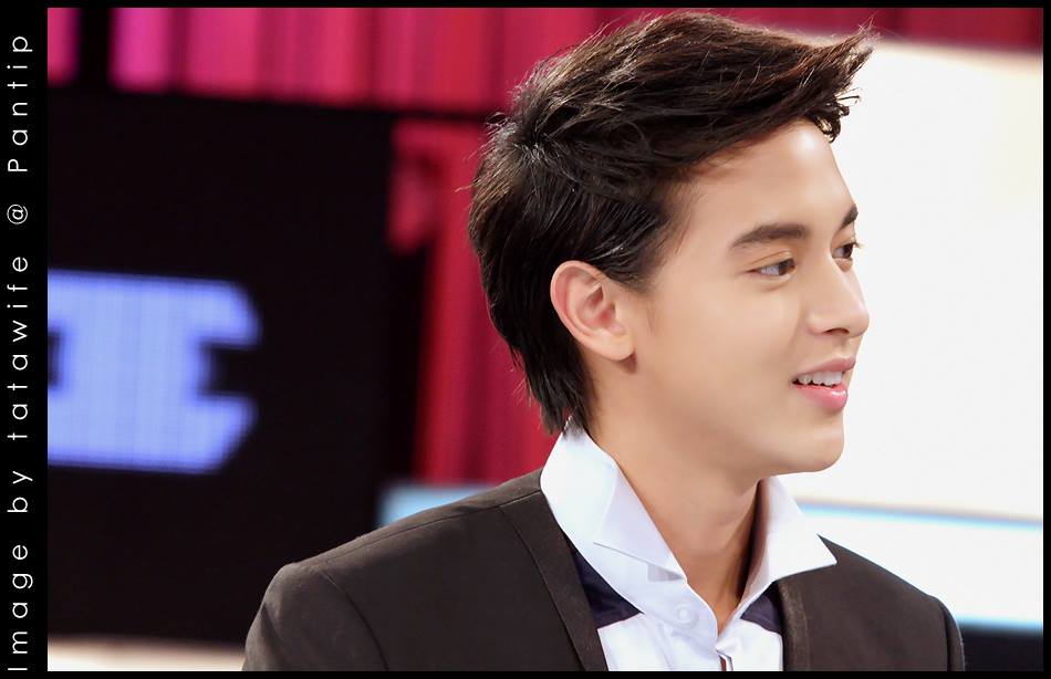 เจมส์ จิรายุ @ รายการ เจาะใจ (12-12-13)