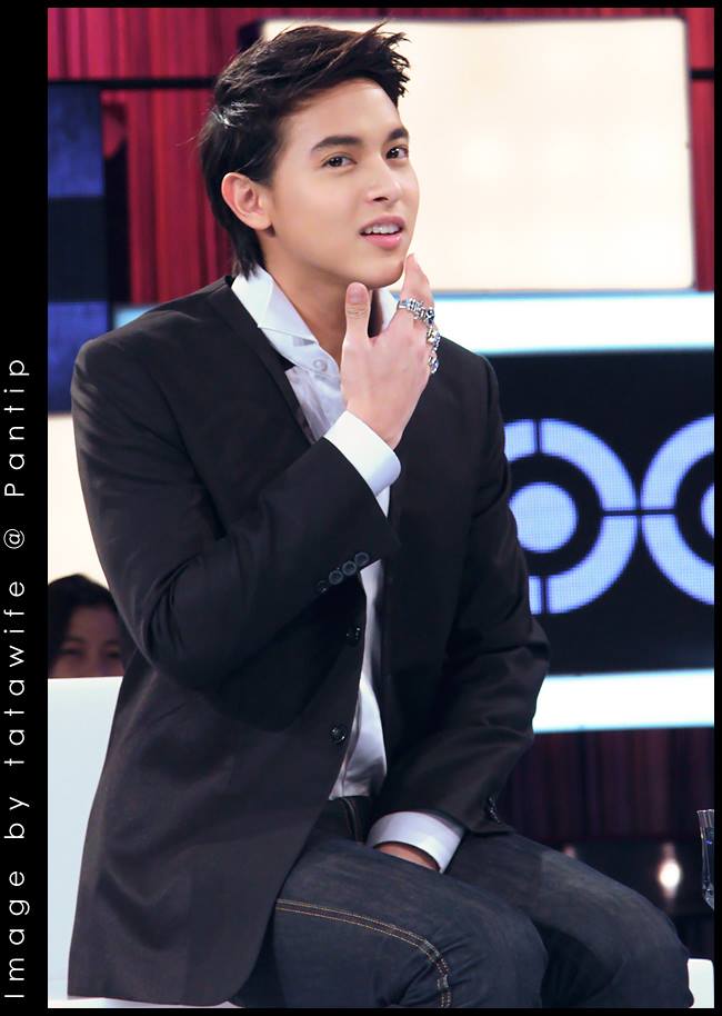 เจมส์ จิรายุ @ รายการ เจาะใจ (12-12-13)
