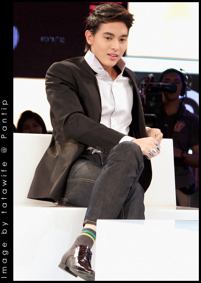 เจมส์ จิรายุ @ รายการ เจาะใจ (12-12-13)