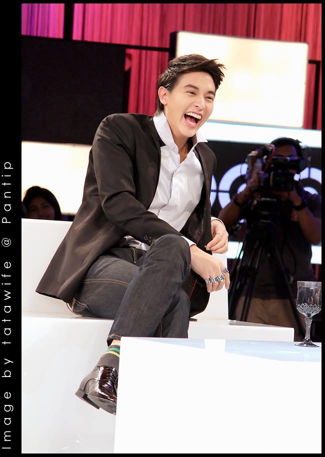 เจมส์ จิรายุ @ รายการ เจาะใจ (12-12-13)